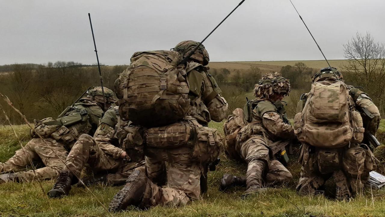 英国承认向乌克兰派遣军人 伦敦，12月10日--塔斯社英国已秘密向乌克