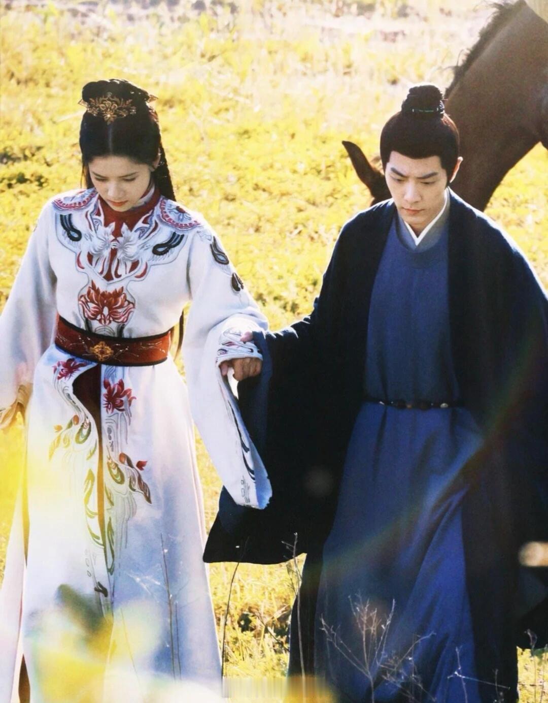 藏海传：直到香暗荼成冬夏女王，三年后携子重回京城，一声声爹爹惊呆藏海。。说真的，