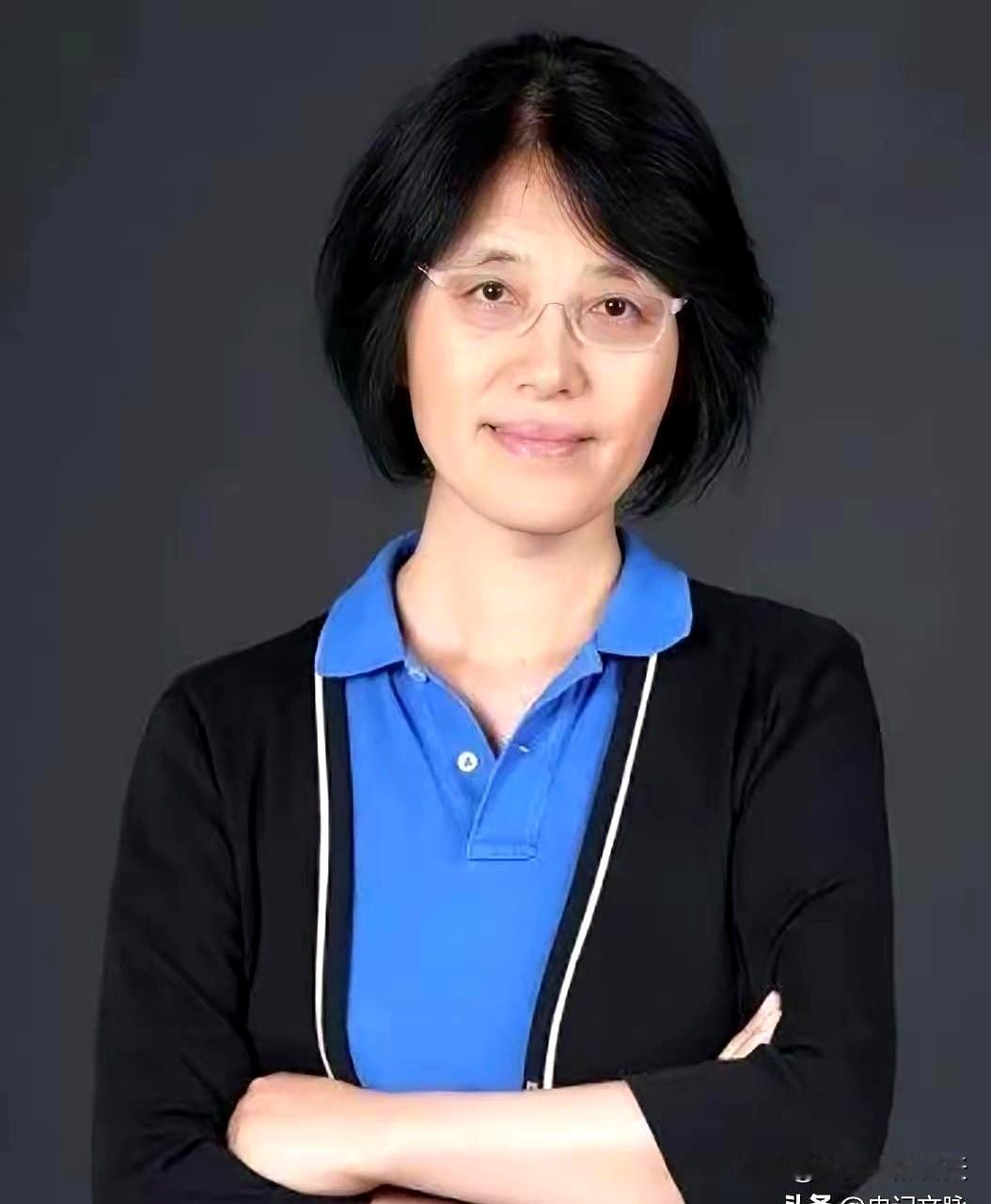 这几天，一位北大教授的遗愿在屏幕上滚动，面子工程一下子失效了。李玲直说，不留骨
