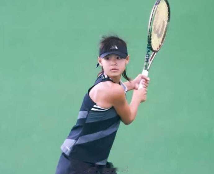 15岁小小花孙心然获WTA赛事首秀胜利👍👍WTA125伊斯坦布尔站首轮，获外