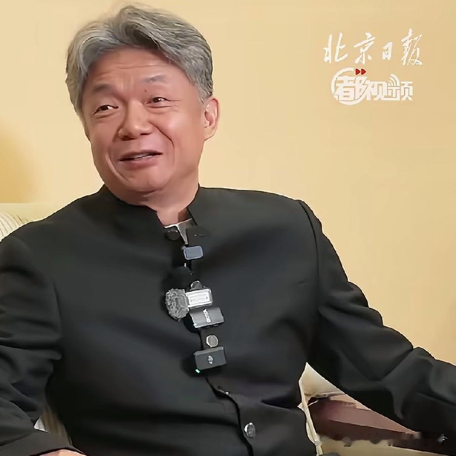 北京电影学院院长扈强在接受采访时说：“一般的小朋友都认为北京电影学院是生产大明星