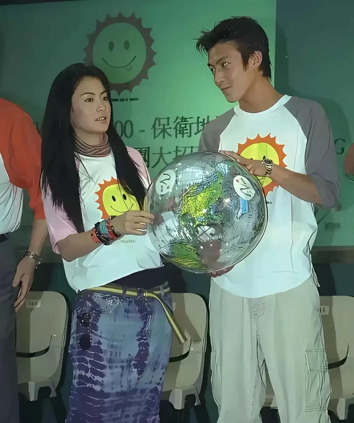 张柏芝真的好没有分寸感，结婚了，还经不起渣男的诱惑。最近这个很多女星身败名裂的