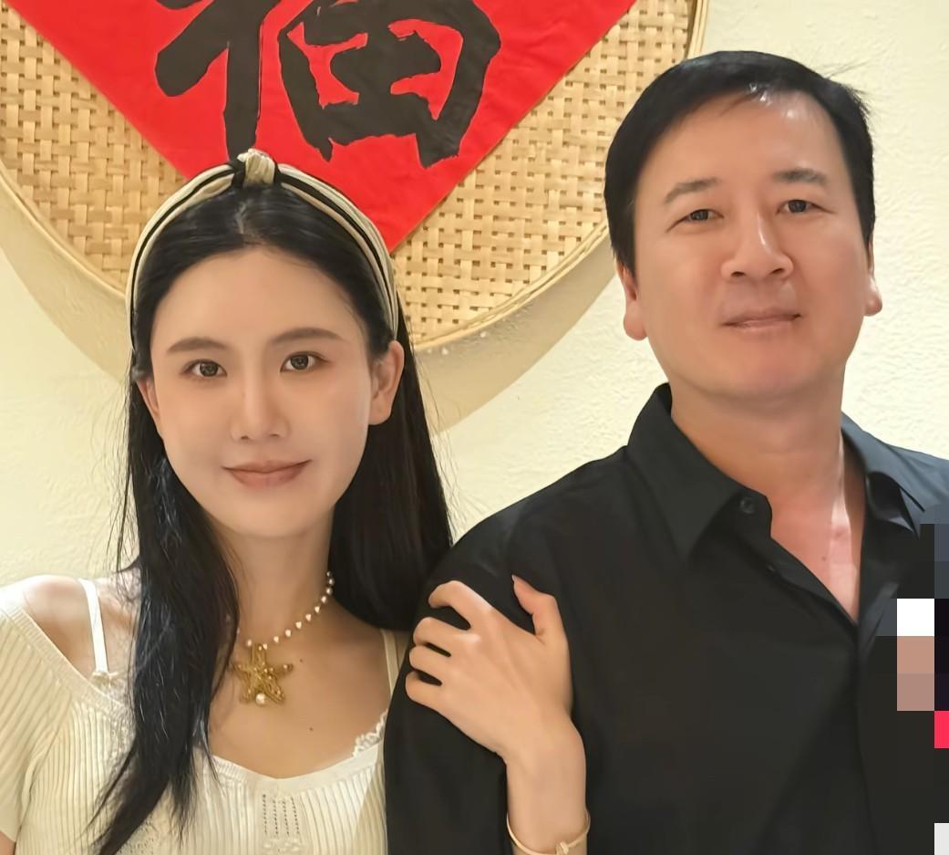 赖文峰是有老婆，所以一直没有跟楚玲结婚的原因，晋江人根本不会和原配离婚，实在合不