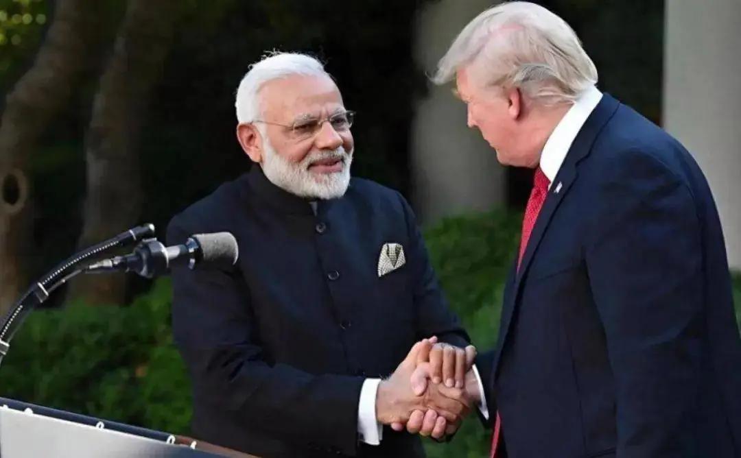 最狠的“阳谋”，诞生了！印度用一张轻飘飘的降税纸，直接换走了欧洲百年的燃油车技术