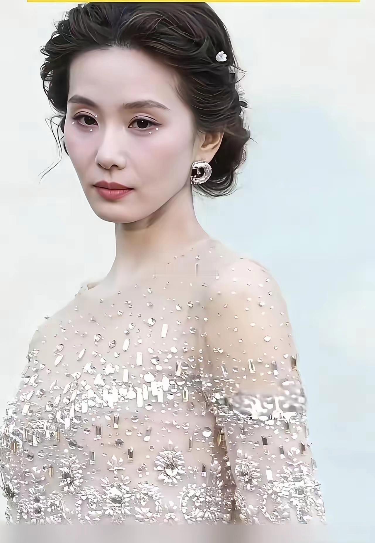 刘诗诗婚后究竟经历了什么？曾经那个灵动带着一股劲的人儿变成了眼里无光，精神萎靡，