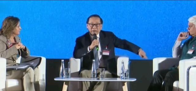 近日，一名印度专家说：我去过中国很多次，很了解中国人。我可以告诉印度同胞，你们可