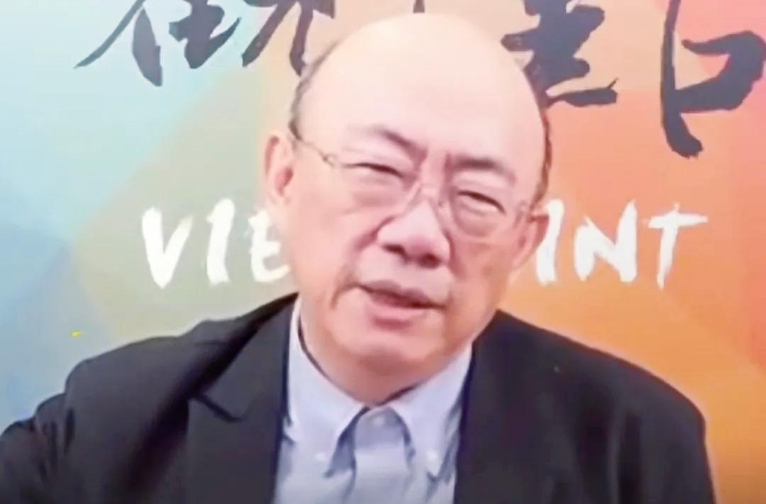 时政评论员郭正亮，在节目中表示：“我自己家庭，接触大部分朋友，都是深绿的。我