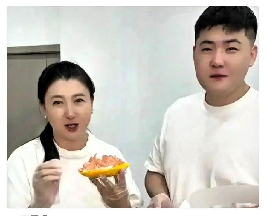 152分也想进中戏？​博导王鑫亲手把公平撕碎！​今天央戏一纸通报：王鑫，开除