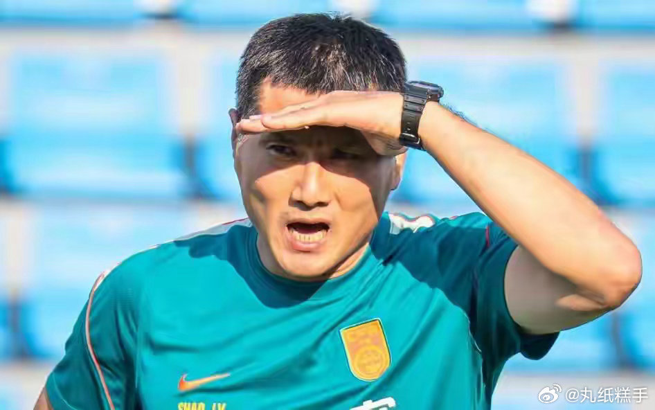 U23亚运铜牌反衬国足三连败。安东尼奥532务实拿分，邵佳一攻势足球却崩盘。路线