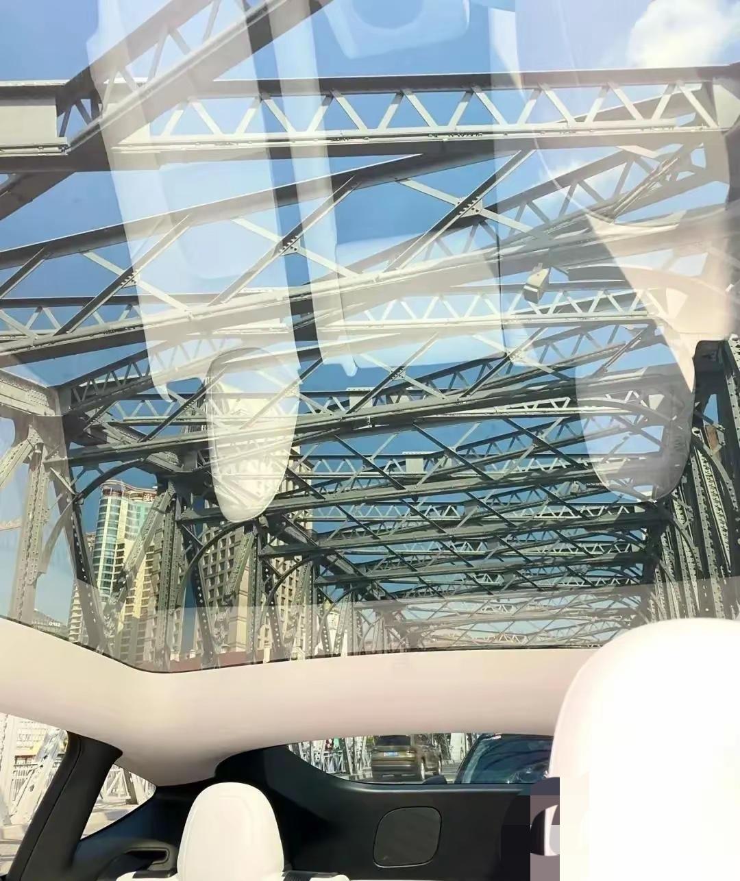 40°C成了照妖镜，盘点新能源车“反人类”的六大设计40℃高温下，新能源车把