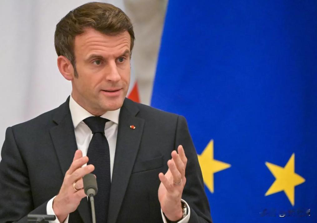 高市早苗真狂！马克龙登机访华前，收到日本特殊要求：谨慎邀请中国参加明年的G7峰会