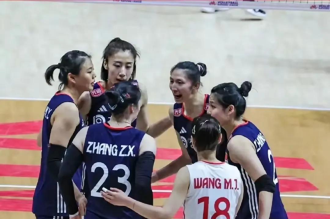 中国女排输球原因揭晓！今日中国女排教练赵勇还是给予厚望！但作为今日与土耳其比