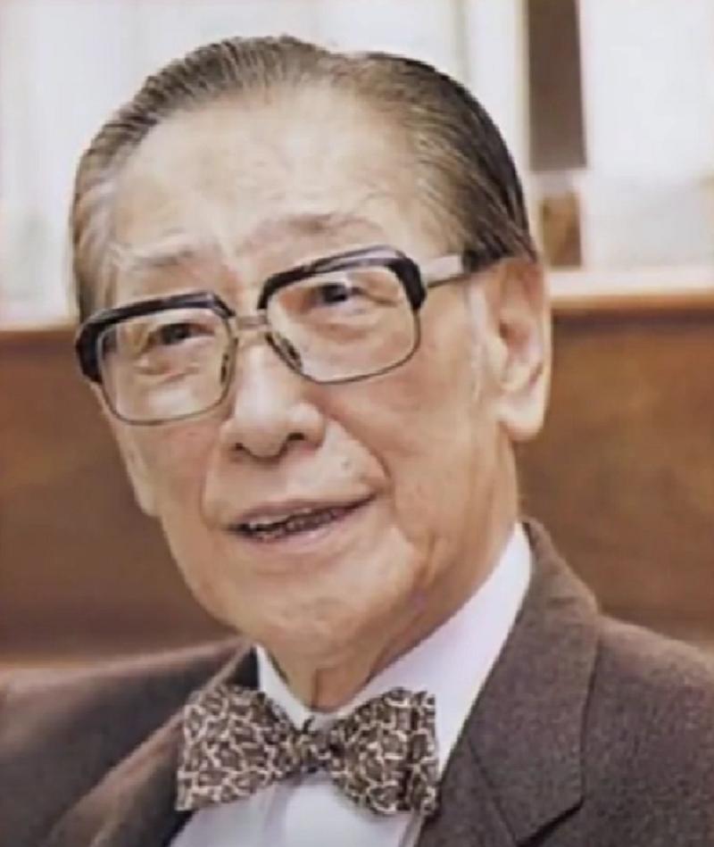 1997年，81岁的蒋纬国病逝，远在美国的宋美龄立刻派人查账，得到的结果是，他欠