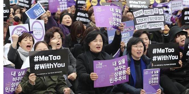 韩国的女性已经彻底疯魔，从最开始的不谈恋爱，不结婚，到后来的不生孩子，不愿意和男