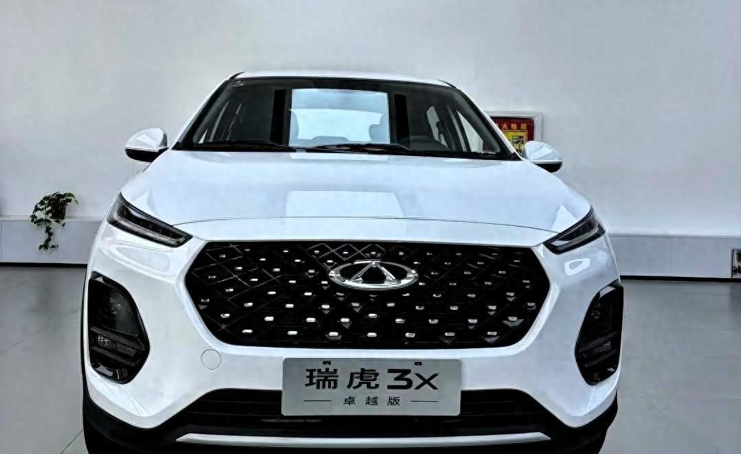 我有个亲戚，去年买了台瑞虎3x。办齐了5万出头，自动挡，还是个SUV。他说了一句