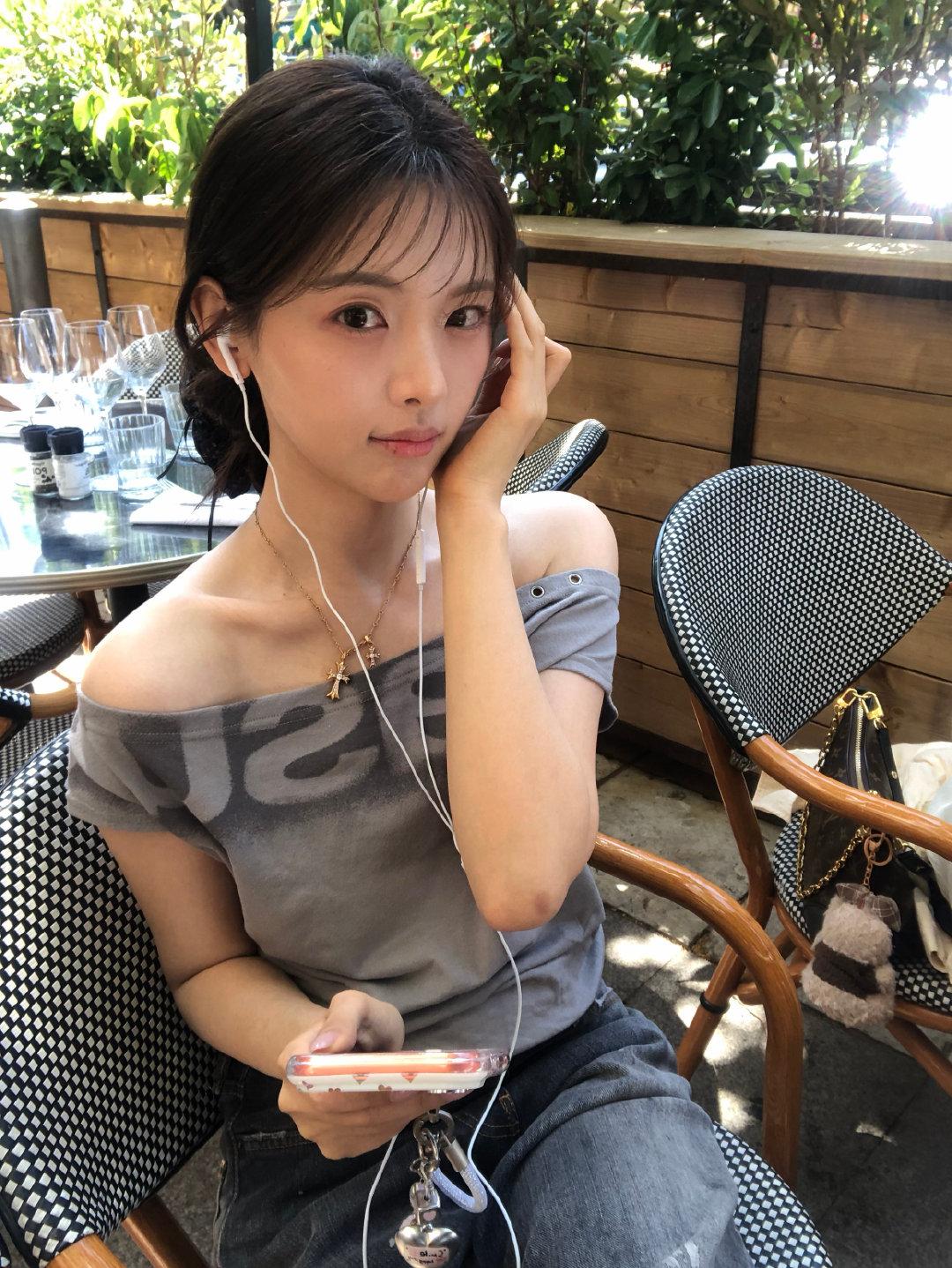 阳光美少女[滑稽笑]杨超越
