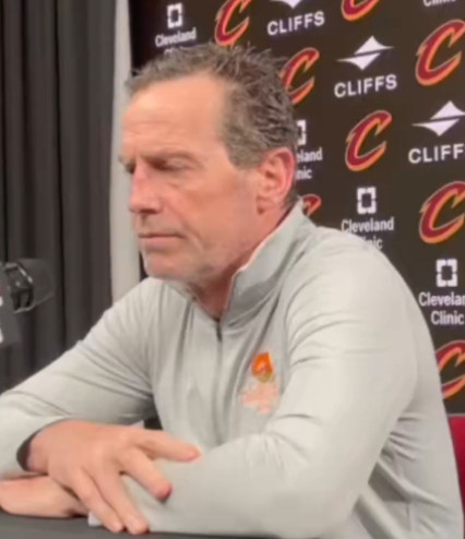 阿特金森说本赛季的伤病可能会更好地让他们为季后赛做好准备：“与去年的情况相反，那