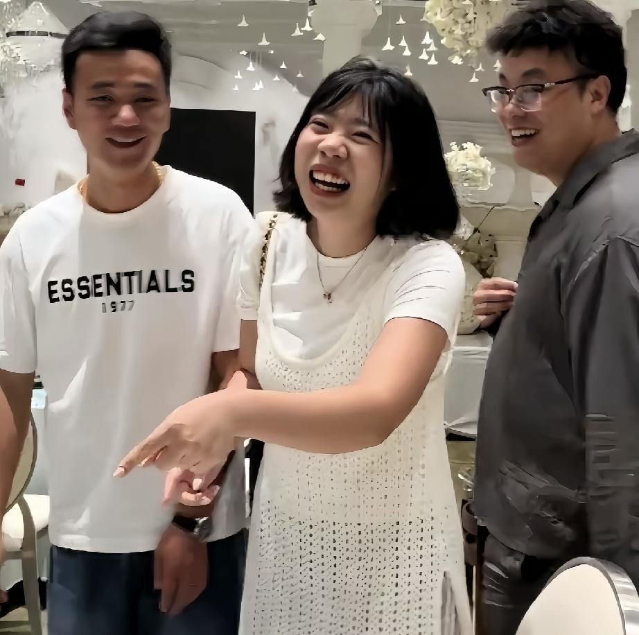 估计今天很多网友都在期待她们5个人的后续视频吧（厉怀远林丽大厉