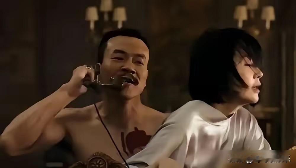 提起许晴，好多人脑子里还停在任盈盈那个不食人间烟火的仙女儿样。我跟你讲，那你可就