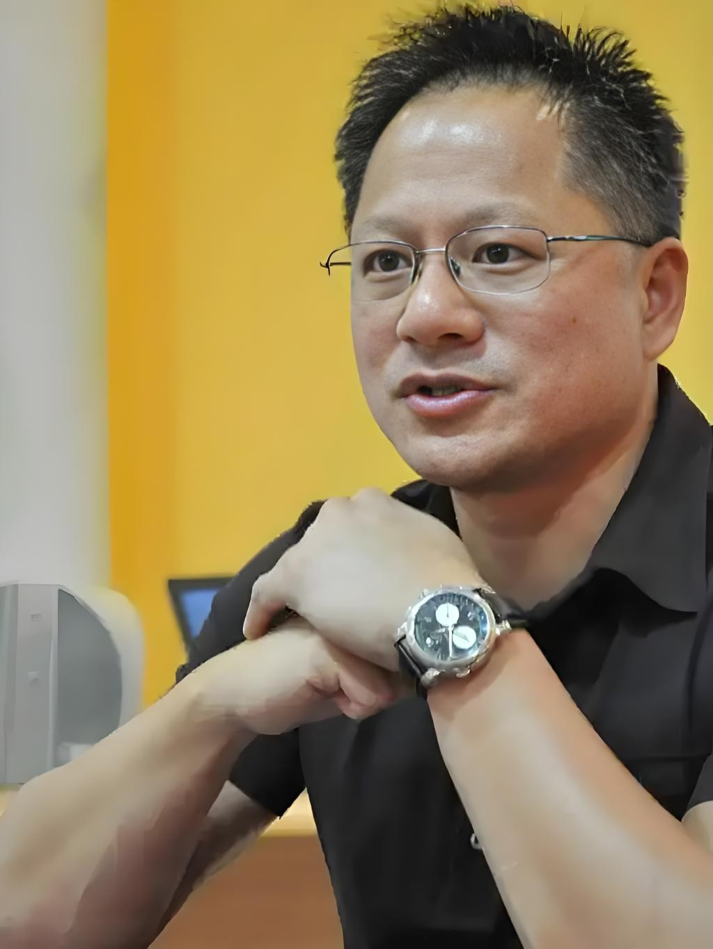 黄仁勋说：“每天都觉得英伟达快倒闭了。”你以为是凡尔赛，其实是血淋淋的真相。在接受采访时，英伟达CE