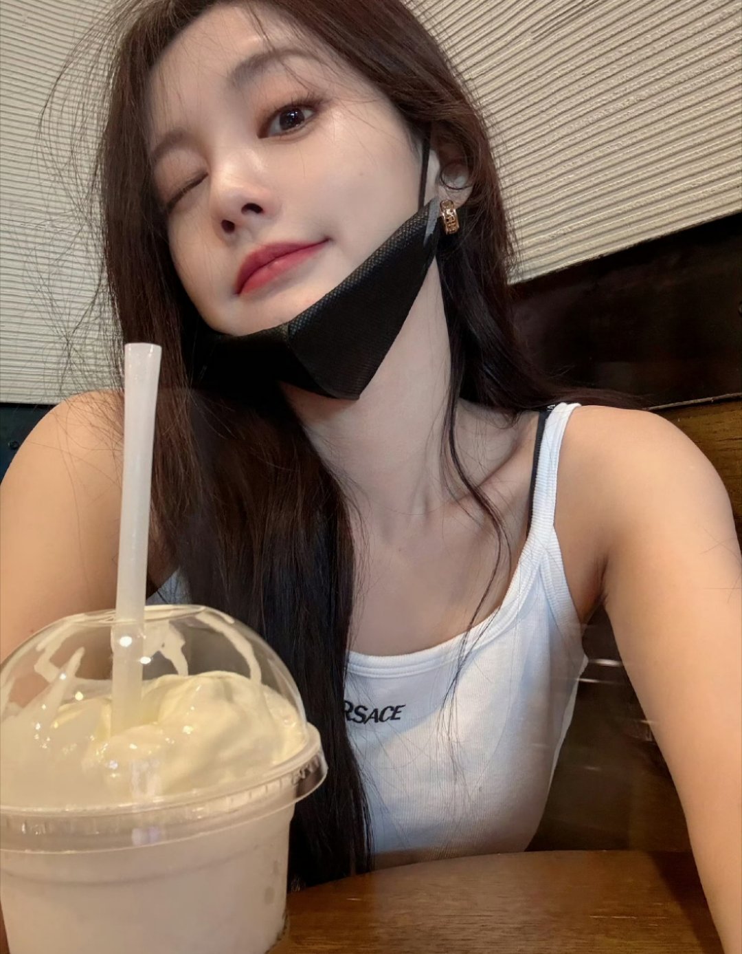 李一桐好美啊！电视剧也好看～期待更多的作品！超漂亮的美女啊​​​
