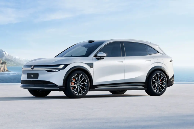 小鹏g7对比极氪7x又到试驾的季节，现在周末有时间就去汽车城，毕竟很多新车发布