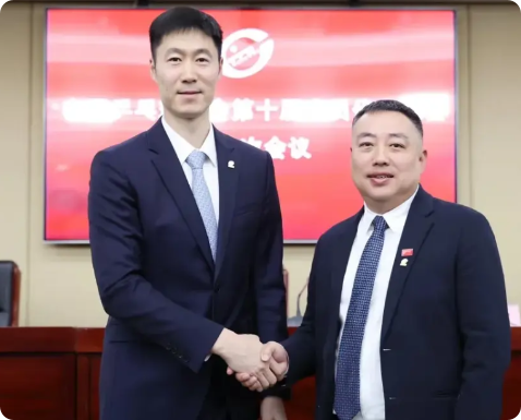 许寅生留给蔡振华“二王一马”！蔡振华留给刘国梁“三剑客”+樊振东！刘国梁留给