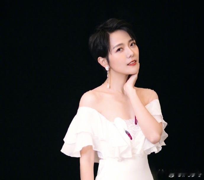杨乐乐现在真的是越怕什么越来什么，其实不光是她自己对现在不满意，汪涵也有点受影
