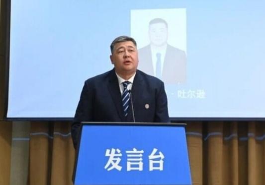 买吾兰视频辟谣，李炎哲并无离队计划新疆男篮新任总经理买吾兰通过视频公开进行