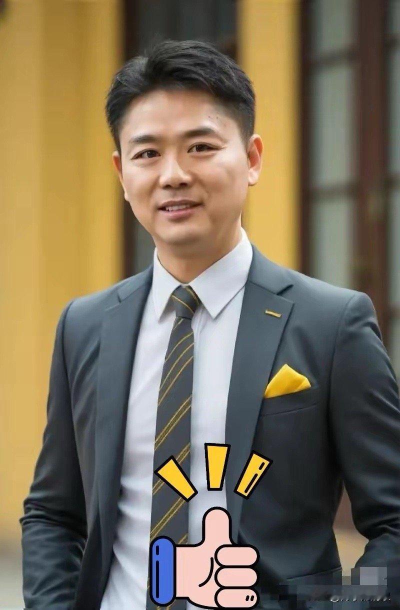 网上都在讲老刘。说他51岁，四个孩子，赢麻了。大儿子马上就能接班。可我总觉得有点