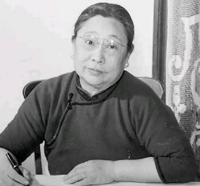 🌞民国副总统黎元洪借宿在部下家中，睡梦中隐约觉得有些不对劲，他的裤子湿了一