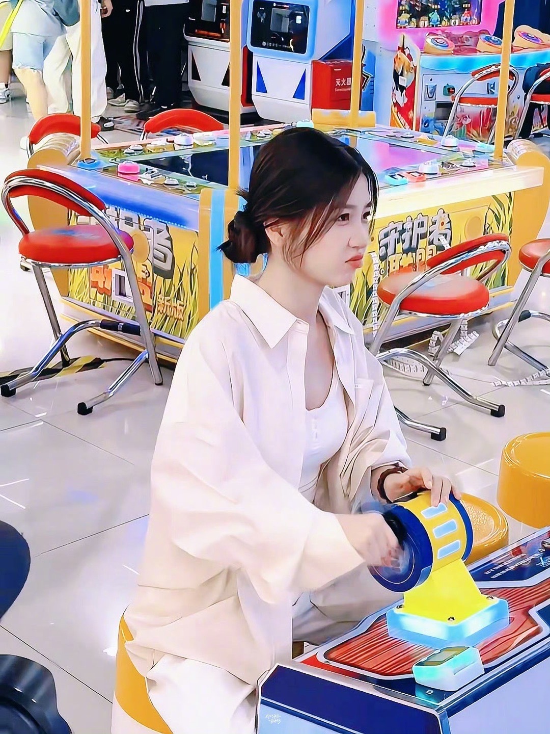 哈哈哈哈哈哈哈，是这个萌萌哒欣欣子没错了！[比心]​​​