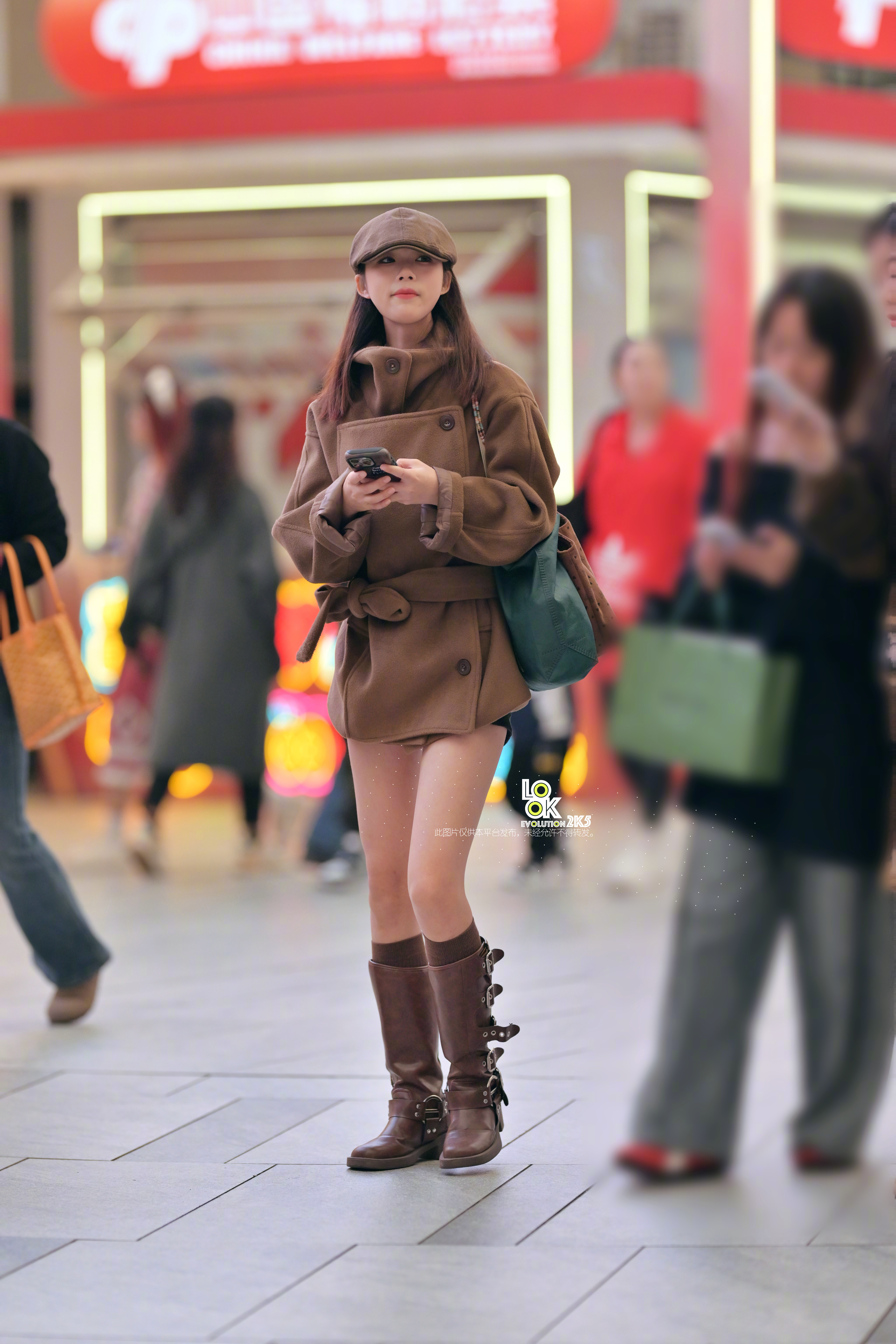 整套焦糖色搭配不错