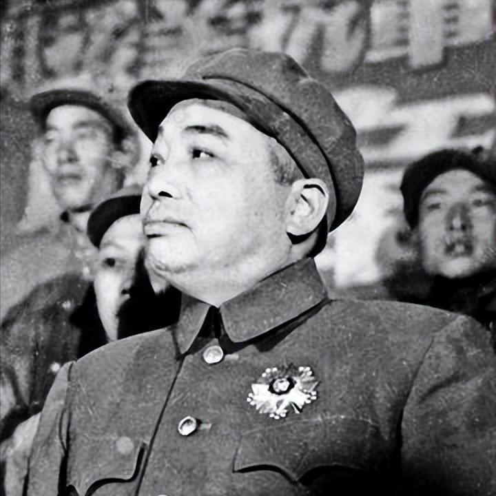 1951年，彭德怀要在朝鲜枪毙周总理的女婿，总理得知后，急忙给彭德怀发电，要求将