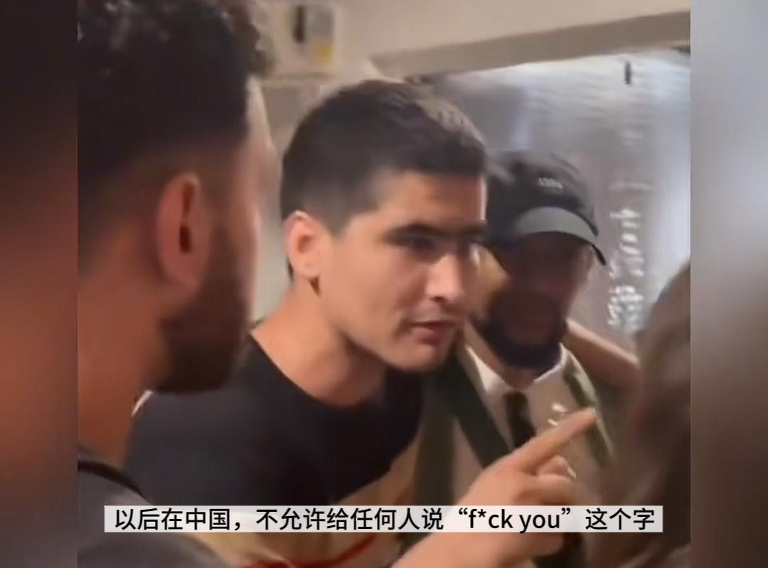 这下出名了，全国人民都知道他了！最近，在新疆喀纳斯景区，几位外国游客竟然公