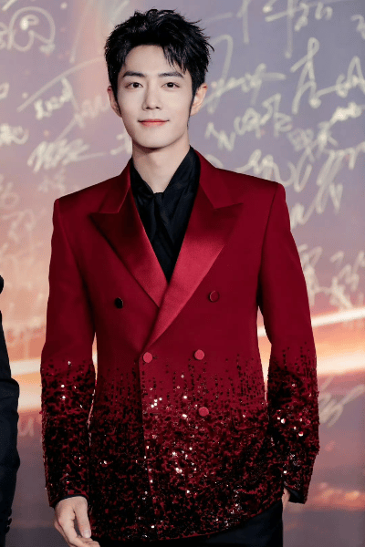 致肖战：逐梦前行，共赴新程肖战热度炸裂！肖战要开演唱会了吗话题