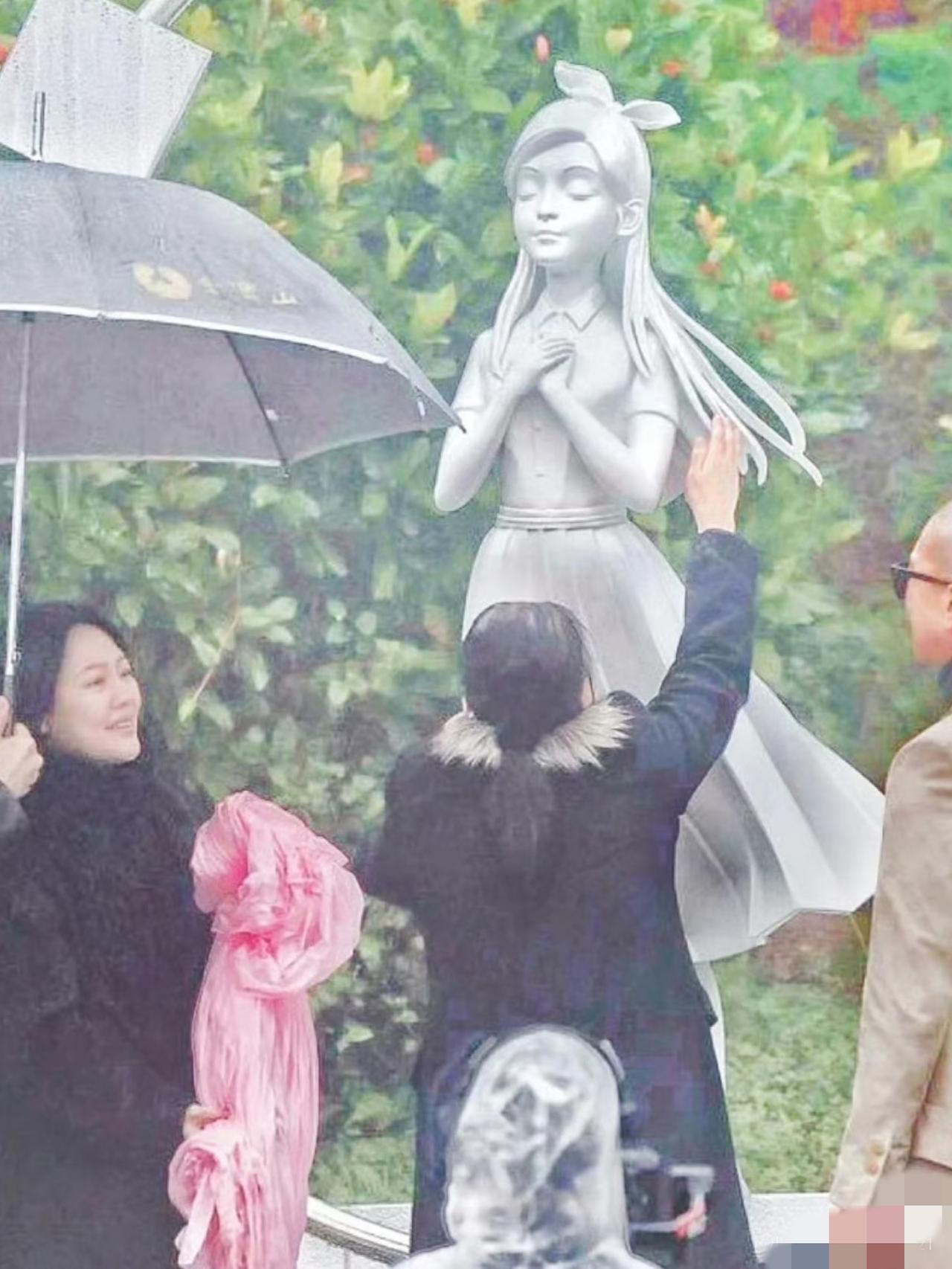 实锤了，具俊烨根本不爱大s，他设计的大s雕像根本不用心，这就是电脑制作的一