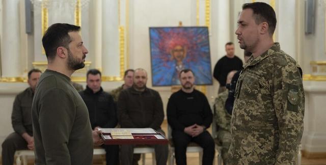 惊天换帅！泽连斯基