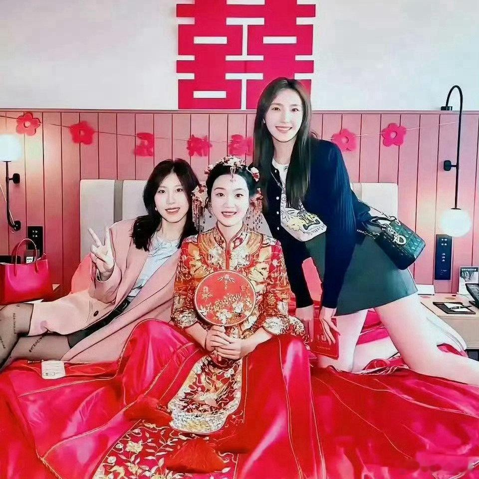 果然，新娘找伴娘得好好斟酌，不然一不小心就被伴娘喧宾夺主了