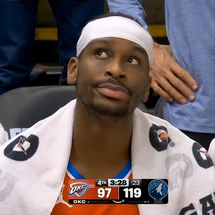 雷霆过去4场：1胜3负！1月24，雷霆114-117步行者1月26，雷霆10