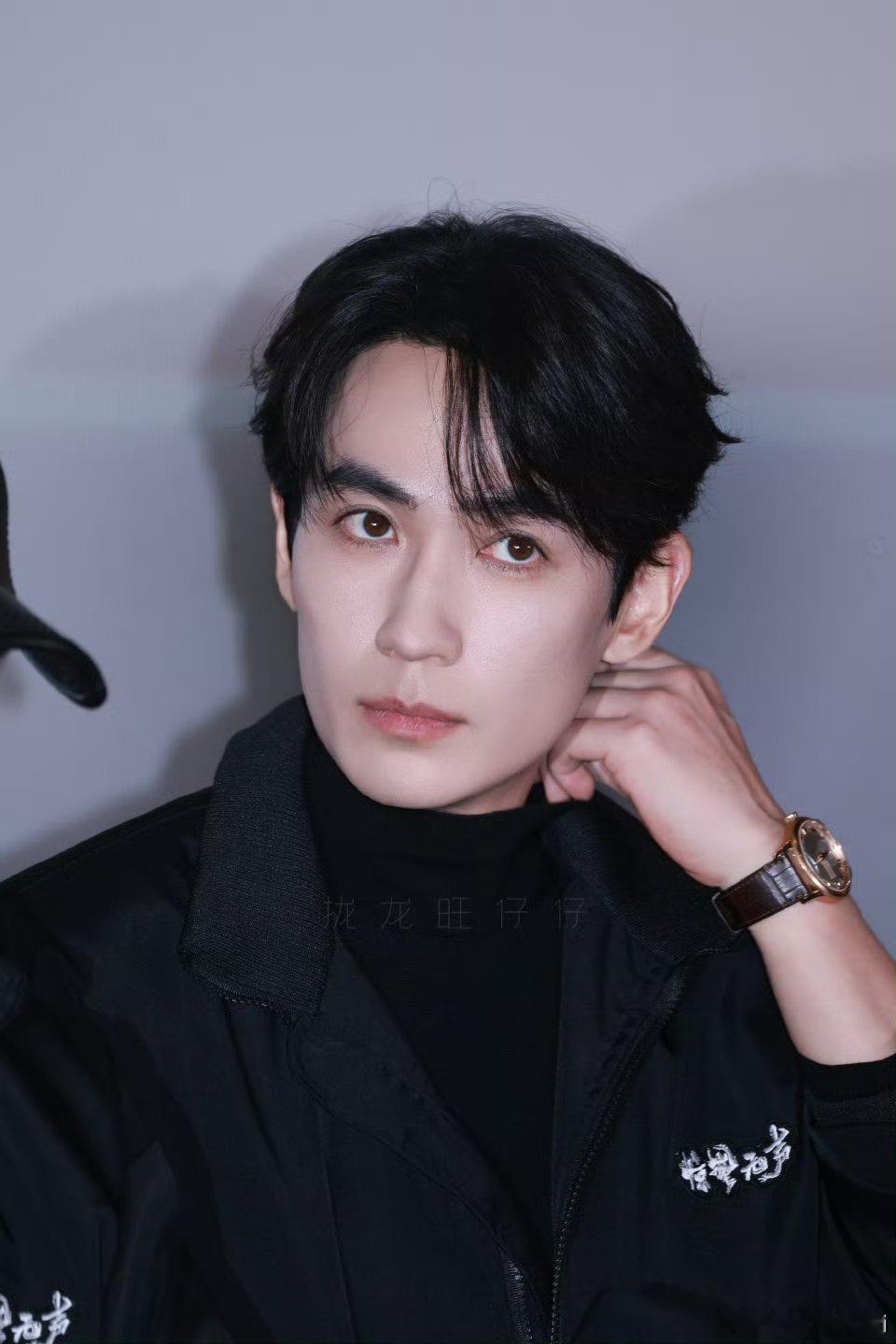 朱一龙惊蛰无声路透图好漂亮的一双眼睛💧朱一龙才是真景天