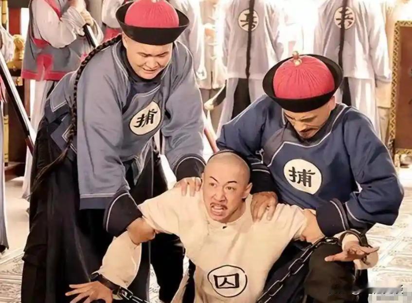 古代死囚吃断头饭时，为何会放一块腥臭的生肉？别小瞧它，有大用古代死囚断头饭里