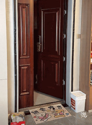 婆婆心里那个暗喜啊！老娘马上有孙子了！[呲牙笑]