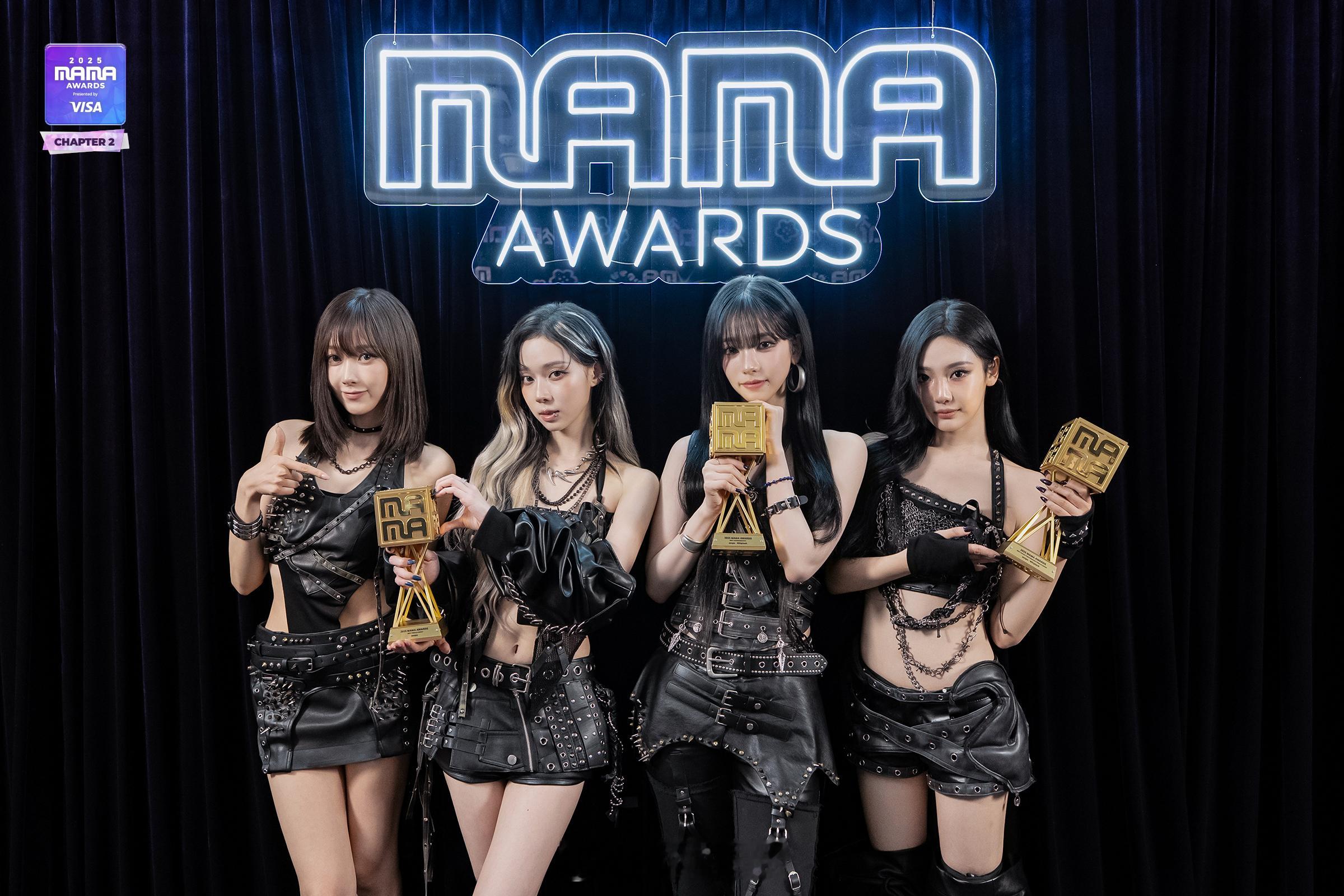 aespa真正的门面一定是那个拿着奖杯的