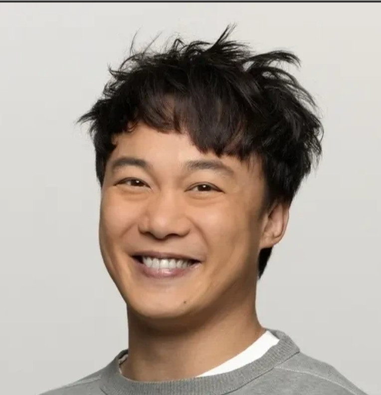 小S问陈奕迅:“你太太还会想要看你的演唱会吗？”陈奕迅说:“如果在台湾开演唱会，