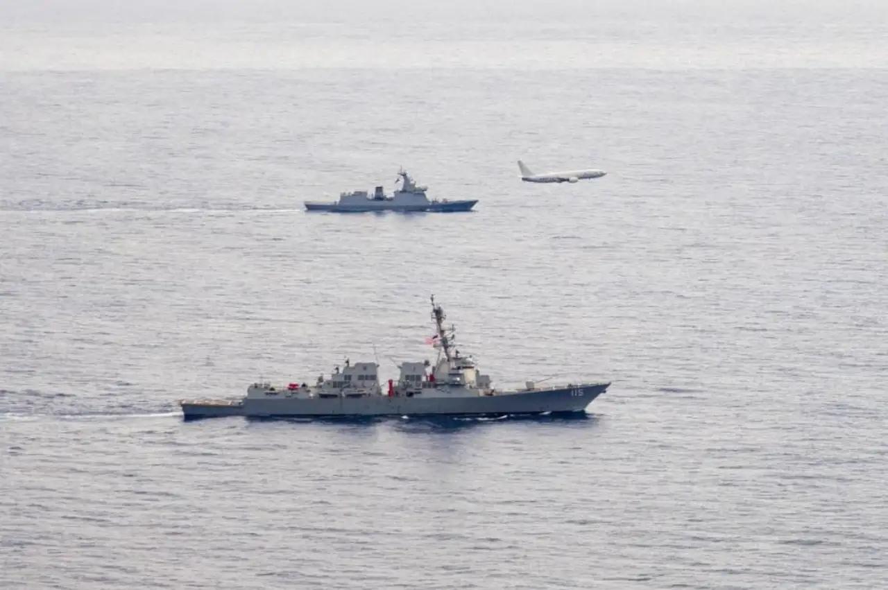 变本加厉！刚刚看到两条消息都和菲律宾有关，第一条是北部战区通报近日菲律宾多架