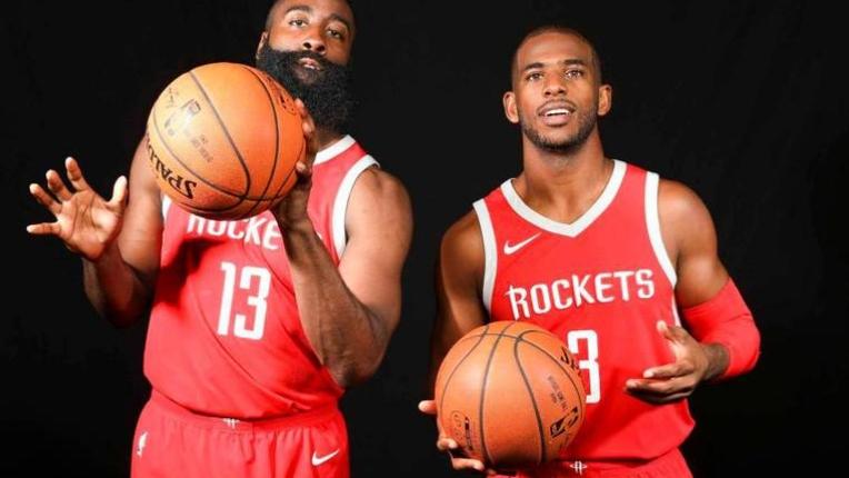 当地时间12月3日，快船官方正式宣布与保罗分道扬镳，背后内幕逐渐浮出水面。保罗强