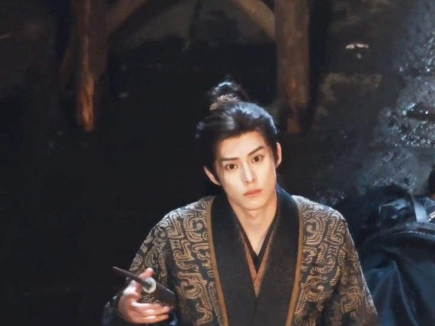 哈哈哈哈哈哈别看他可爱手里可有刀王鹤棣