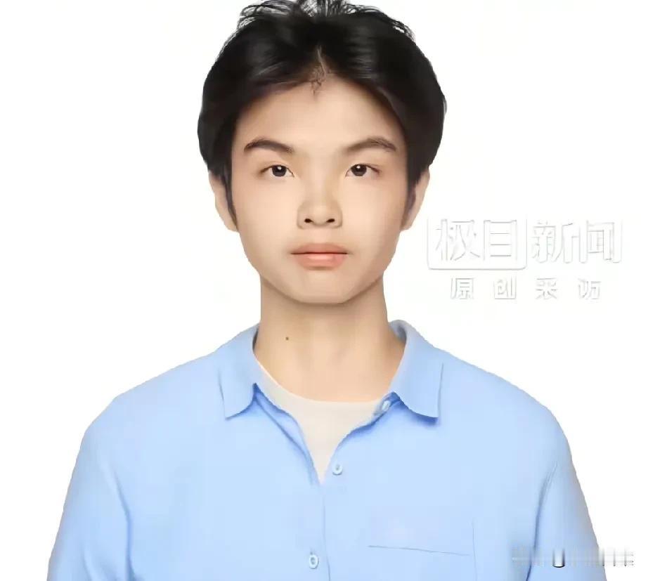 广东勇救六旬老人不幸溺亡的高中生名叫罗家祺，刚过完17岁生日才4天。他不会游泳，