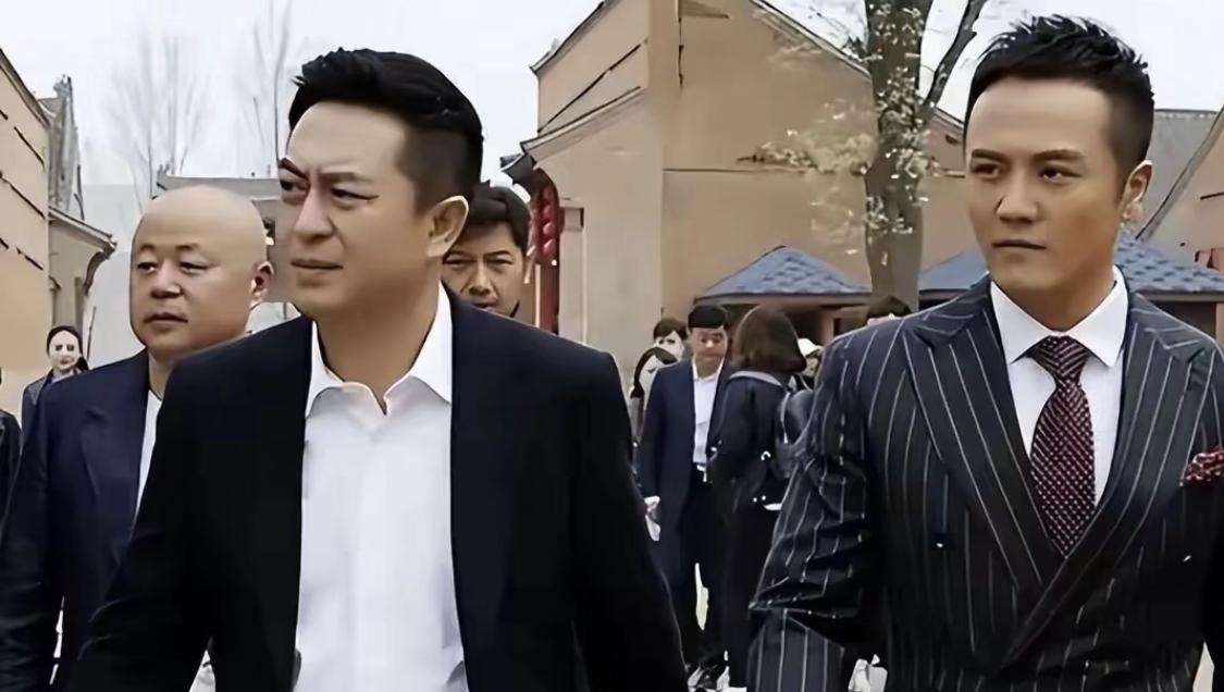 黄正经，现实中是张嘉益的亲表弟。从2004年《萍踪侠影》，有张嘉益的戏，就会有